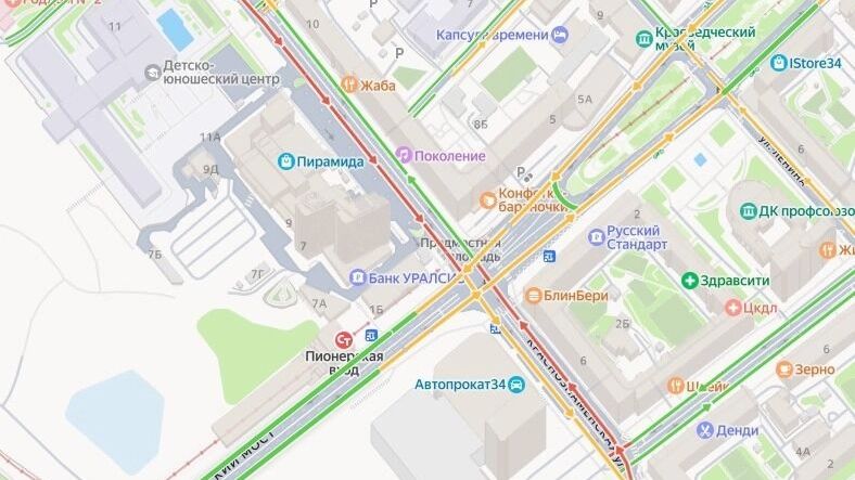 Пробка на улице Краснознаменской
