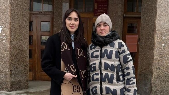 Тамара Лежнева (справа) уверена, что ее&nbsp;мечта иметь ребенка от&nbsp;любимого мужчины, осуществится