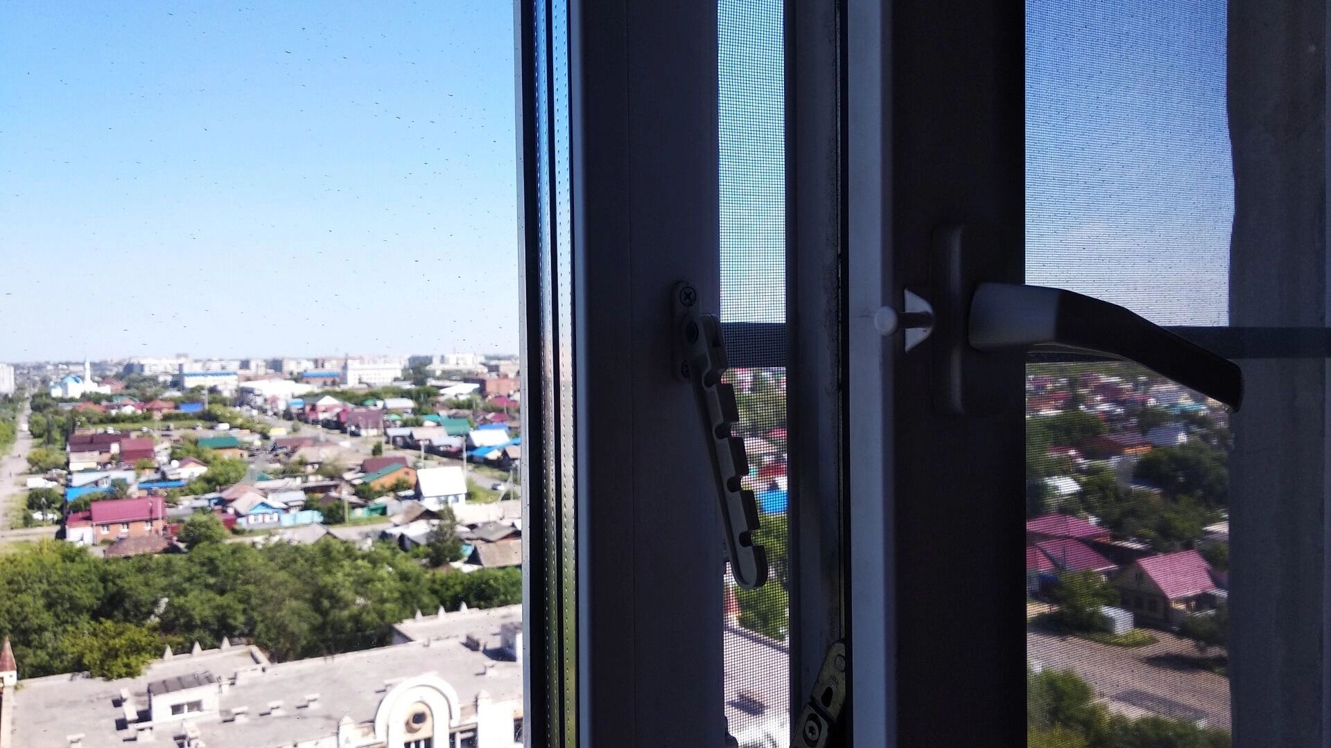 В Ижевске возбудили дело по факту гибели выпавшего из окна ребенка