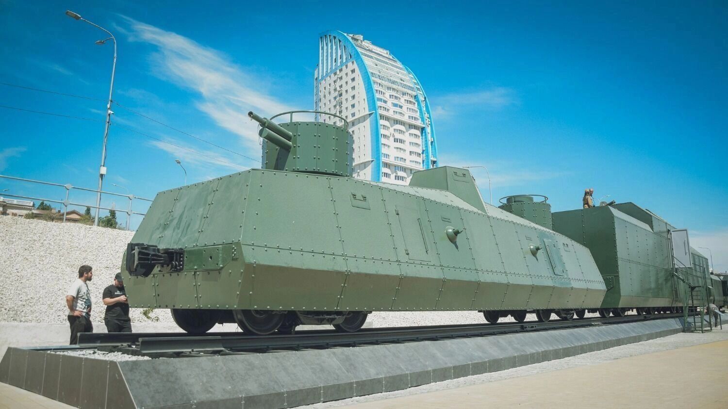 Арест дропперов, бронепоезд и бунт: главные новости понедельника в Волгограде