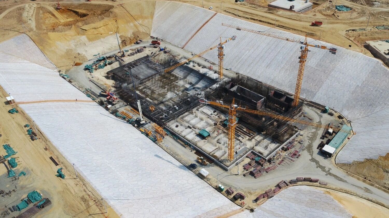 Скандал на стройке космодрома Восточный: русскому космосу отключили свет за долги