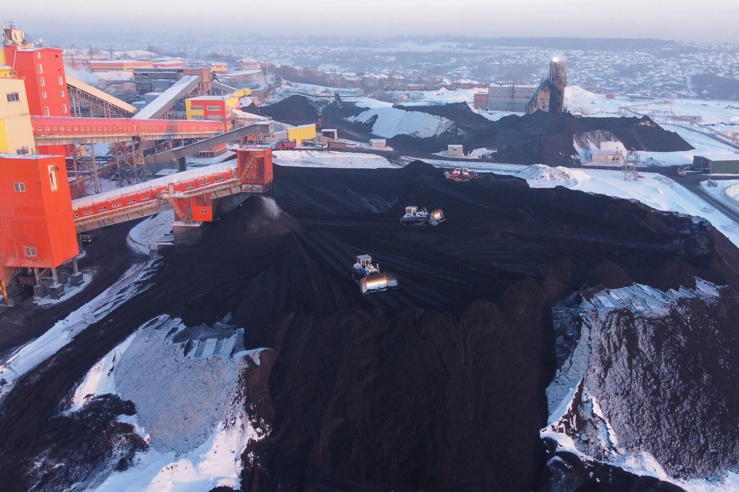 «В Кузбасс пришла расплата за тучные 2000-ные». На шахтах начались невыплаты зарплат