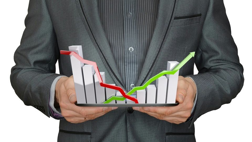 За год объем инвестиций в недвижимость Петербурга упал на 24%