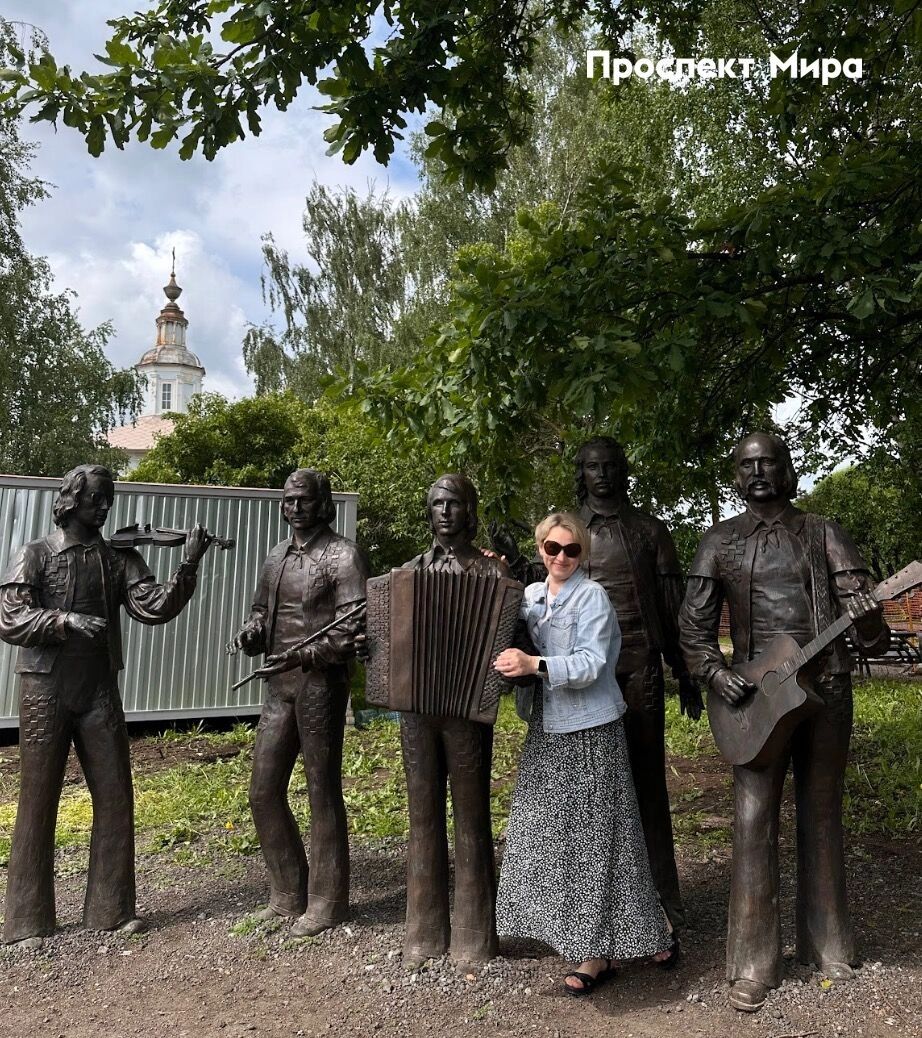 Памятник группе «Песняры» в Вологде
