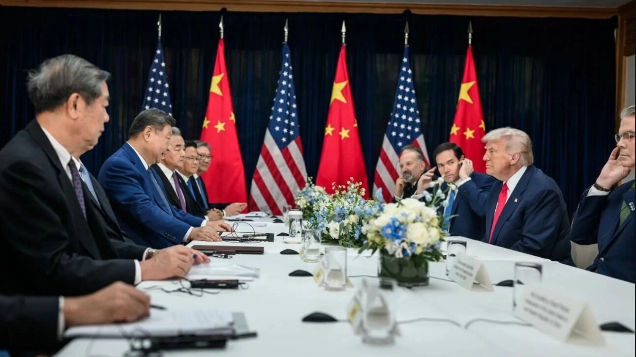 «Показушные санкции». Эксперты — об отказе Трампа обсуждать российскую нефть с Китаем