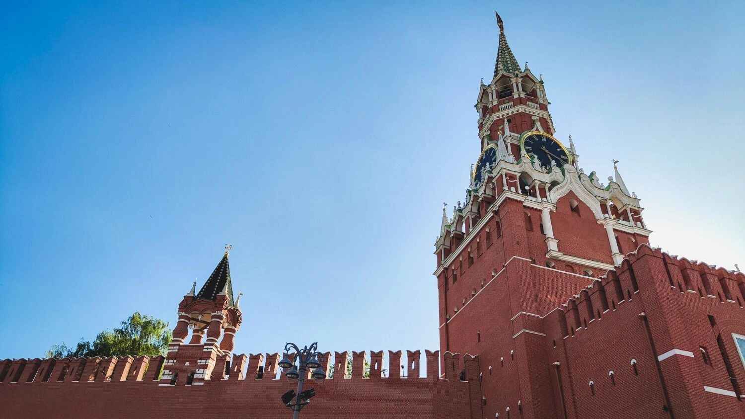 Военные аналитики и&nbsp;депутаты Госдумы считают, что СВО нужно продолжать до&nbsp;выполнения всех поставленных задач