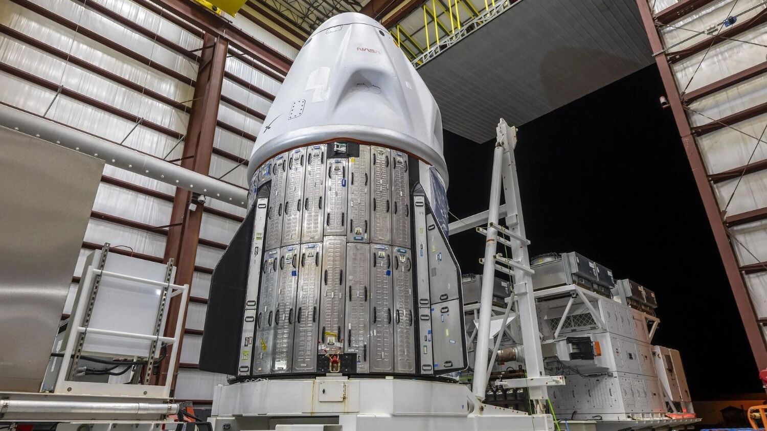 Корабль Crew Dragon — основной транспорт для американских астронавтов