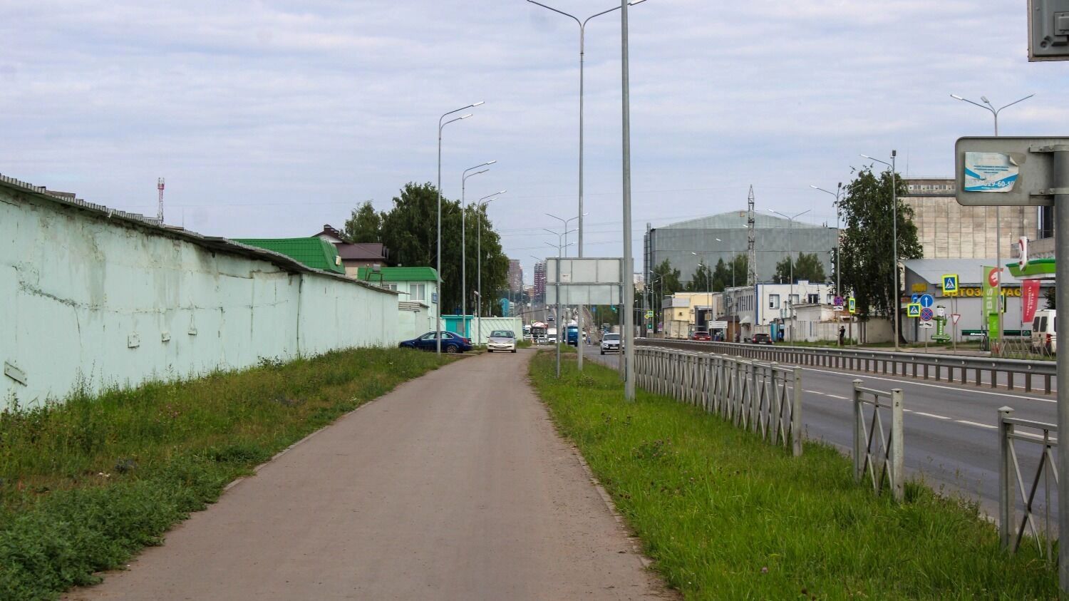 Перекресток улиц Тихорецкая - Крутовская