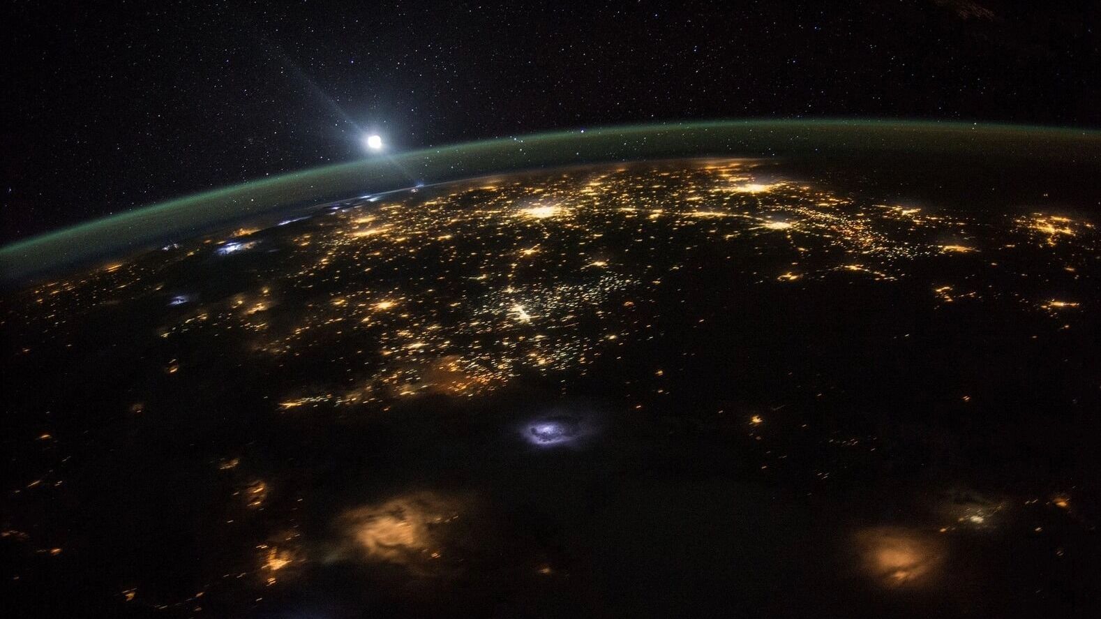 Волгоградцы смогут увидеть полет спутников Starlink