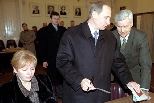 Владимир Путин на президентских выборах в 2000 году