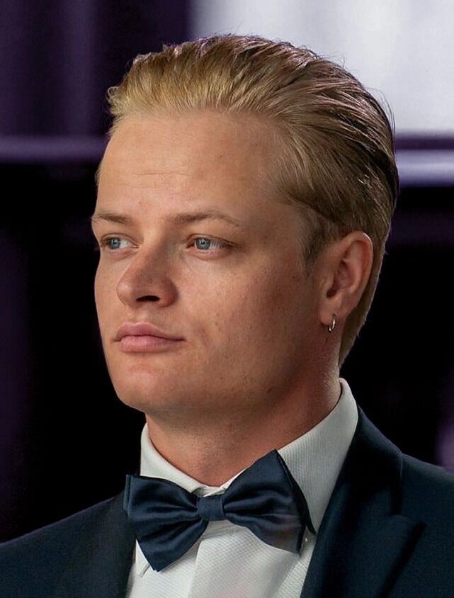 От принцессы-беглянки до собаки-маршала авиации. Самые громкие королевские скандалы