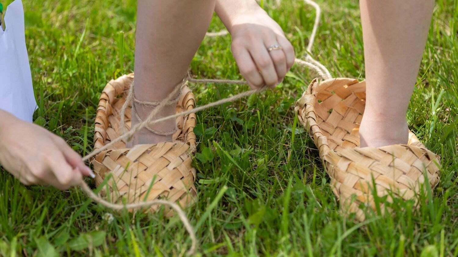 Киберпанк отменяется: почему россияне полюбили кокошники, лапти и русский стиль?