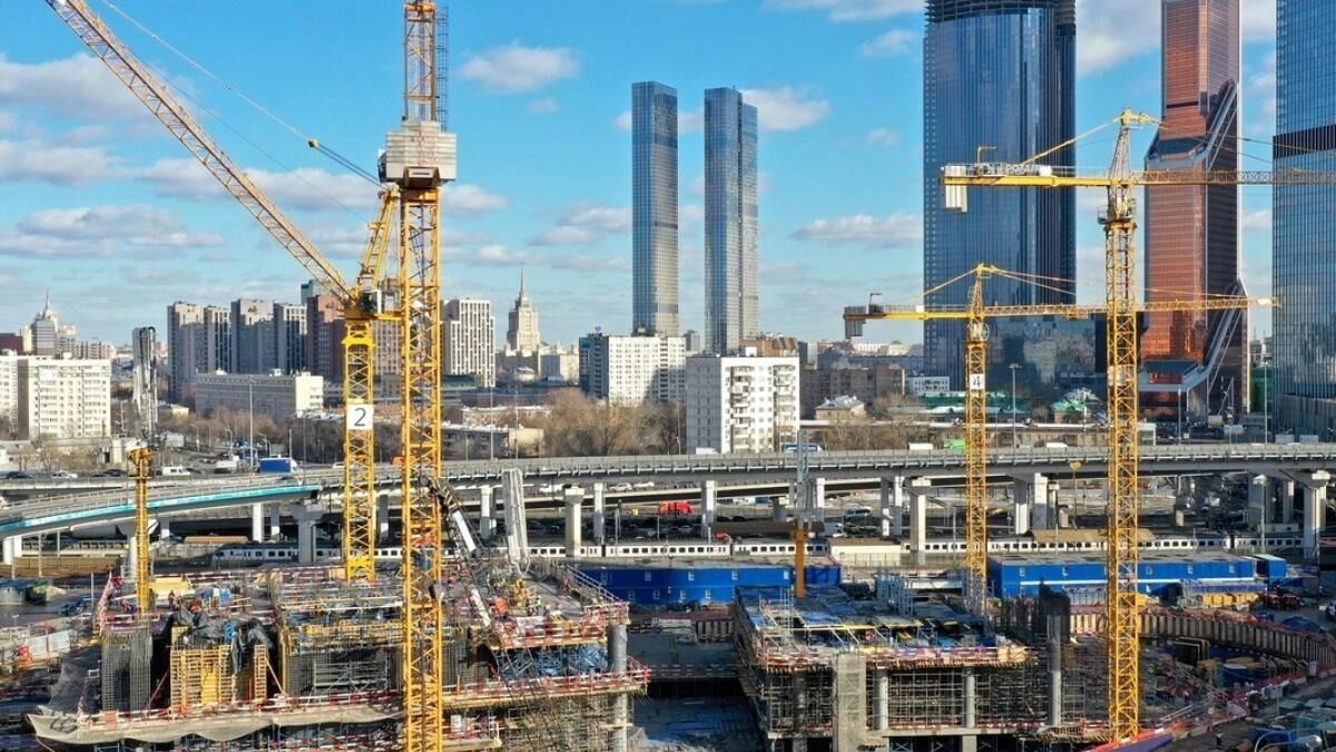 Средняя стоимость 1 кв. м в новостройках Москвы достигла 403,1 тыс. рублей