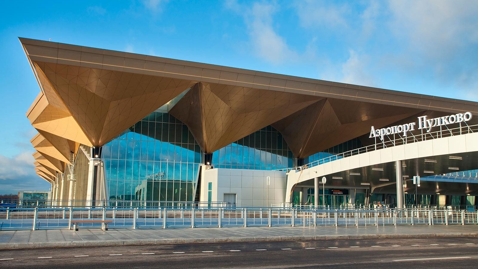 В Смольном раскрыли планы по строительству новой очереди аэропорта Пулково В Смольном раскрыли планы по строительству новой очереди аэропорта Пулково
