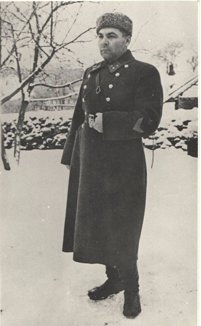 Генерал Малиновский во время Сталинградской битвы, 1942 год