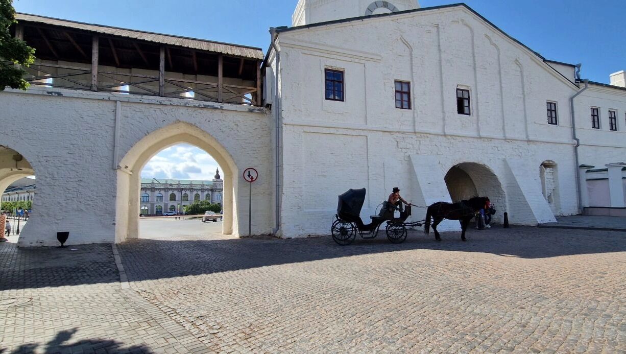 Спасская башня в Казани