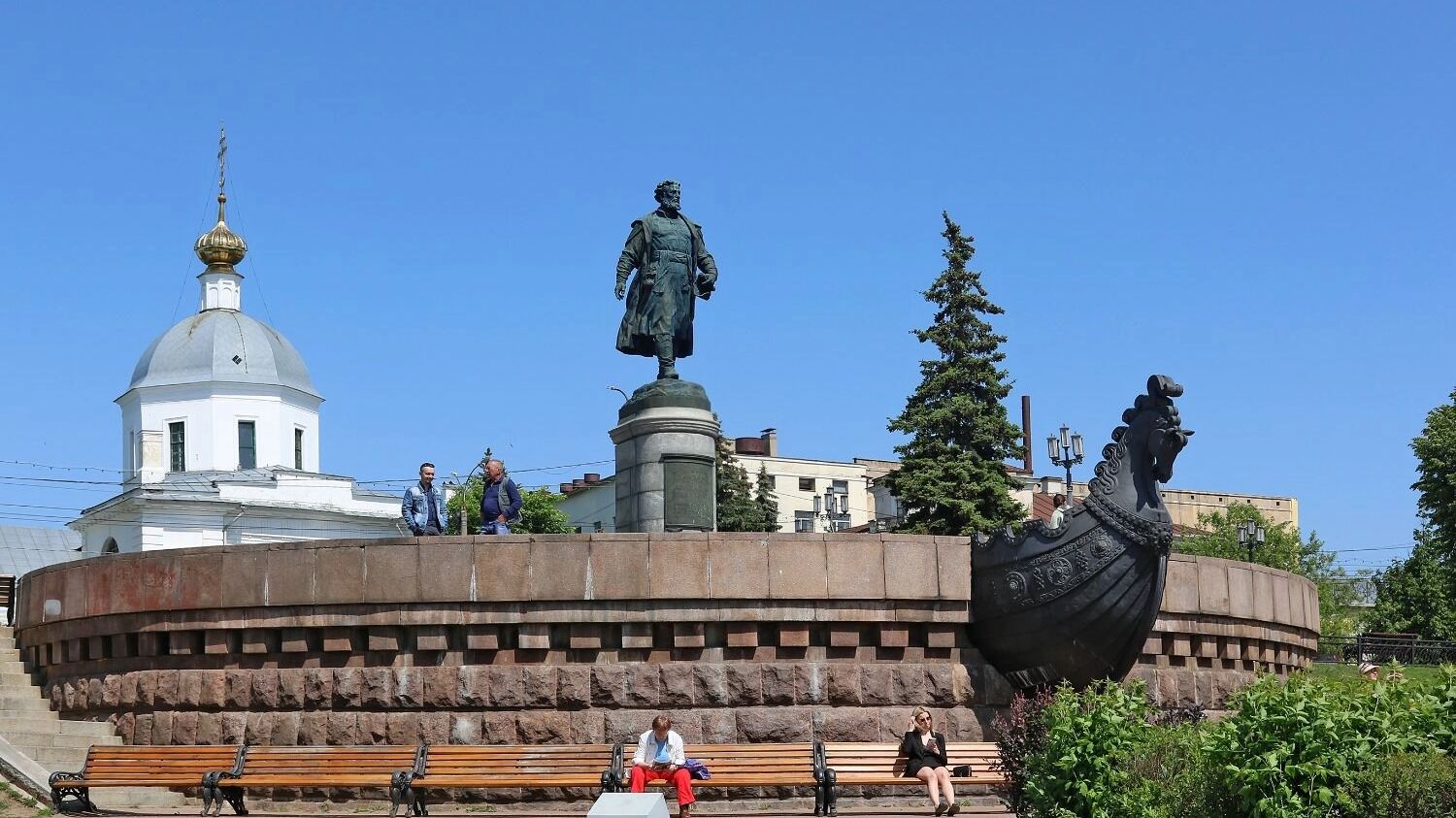 В отпуск осенью в Тверскую глубинку. Три города, паровоз и каменоломни