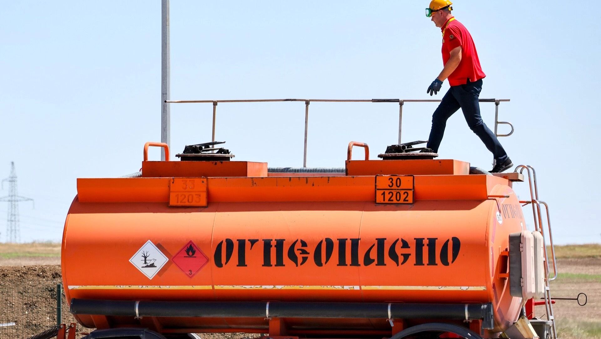 Запрет на экспорт бензина: богатейшим нефтяникам плохо, рядовым россиянам еще хуже