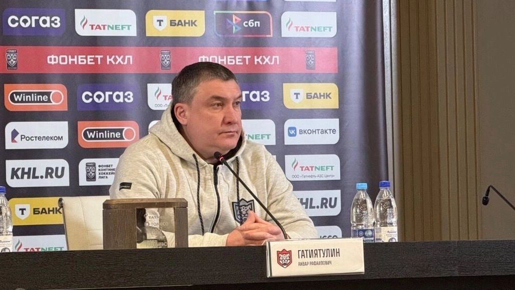 Анвар Гатиятулин будет работать с «Ак Барсом» только второй сезон