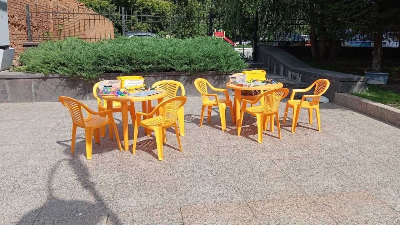 Столы с&nbsp;LEGO