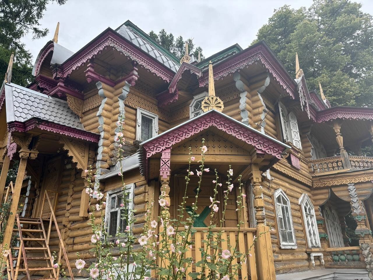Летняя дача Бугрова в центре Володарска