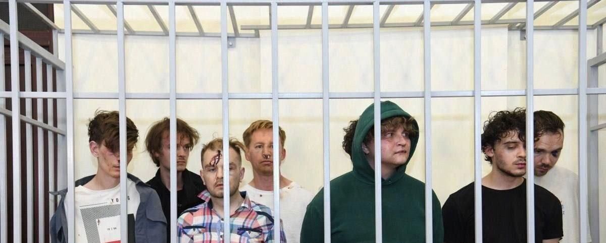 Задержанные в Баку россияне