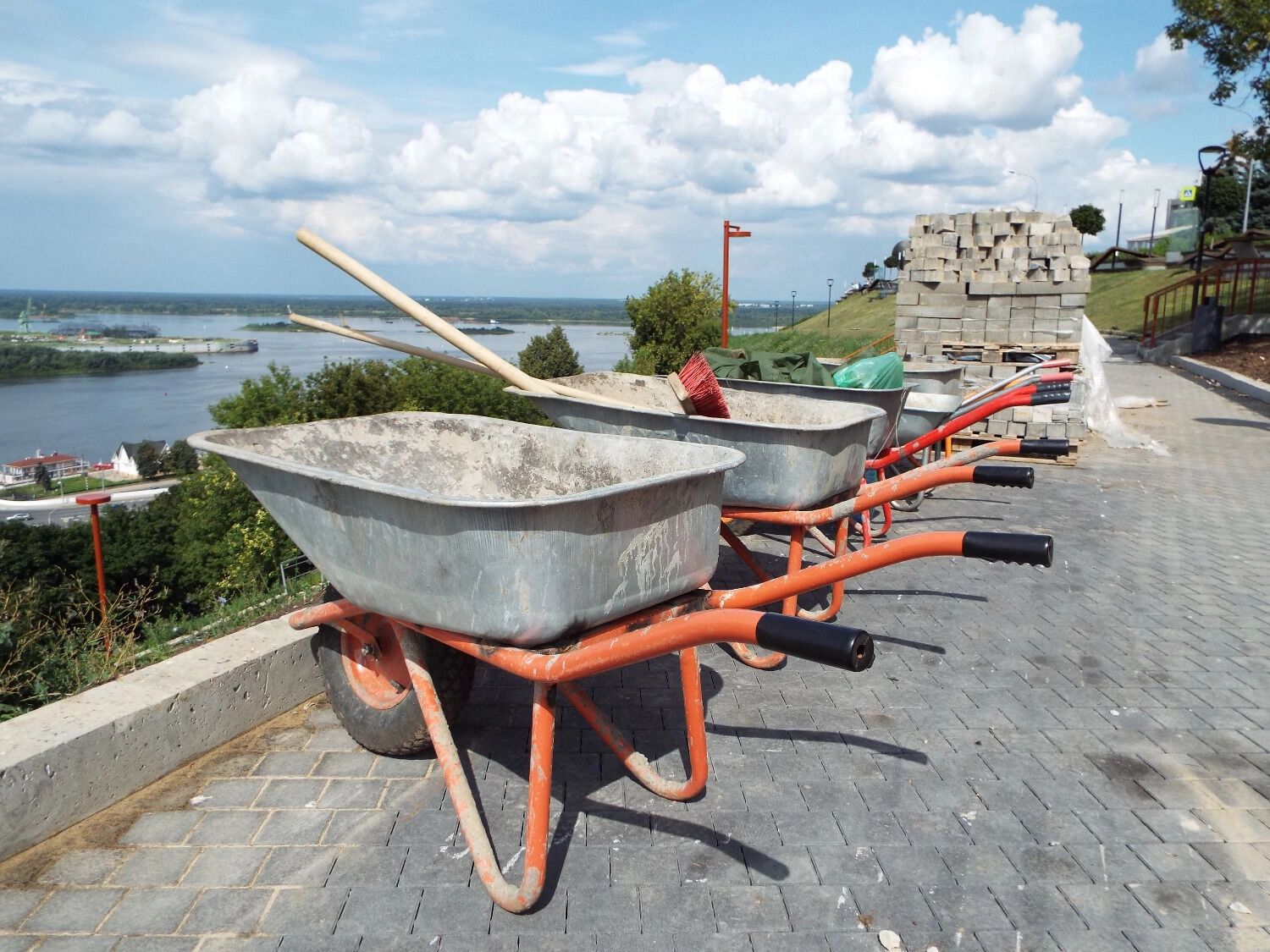 Аллея дружбы