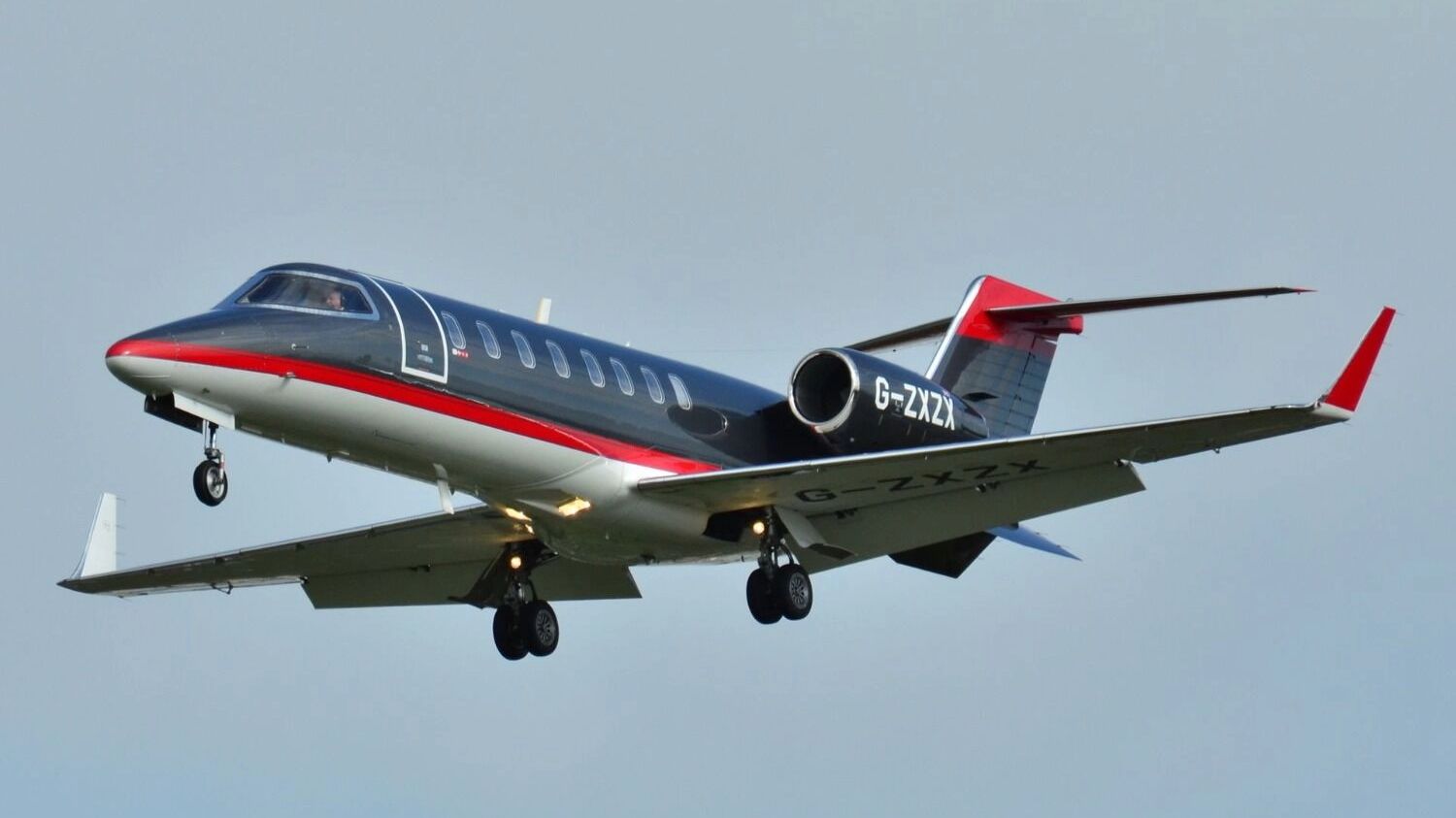 Learjet 45 — правительственный самолет Черногории