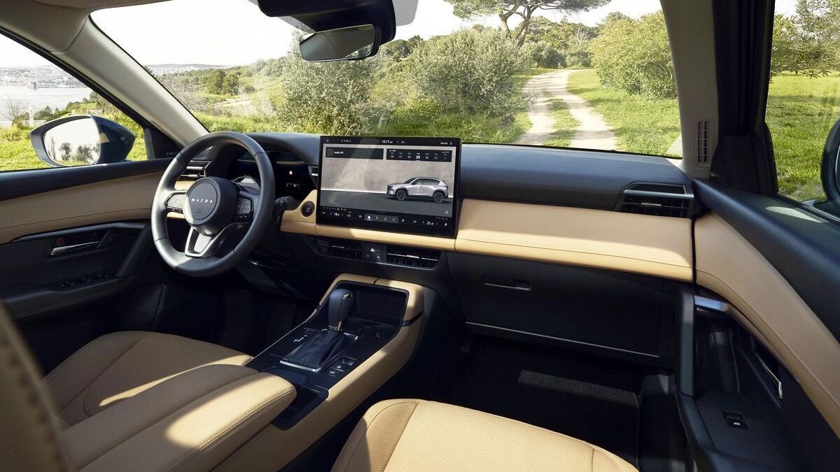 Салон Mazda CX-5 потерял самобытность