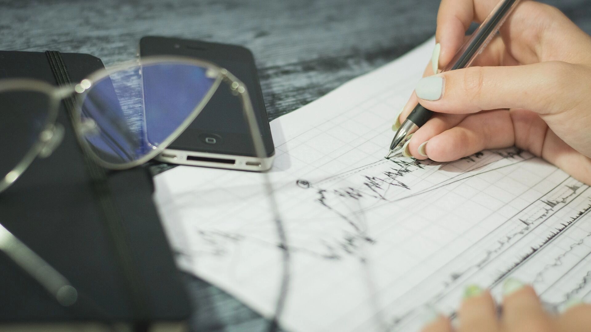 Новые краски кризиса: прогноз экспертов для экономики России на 2026 год