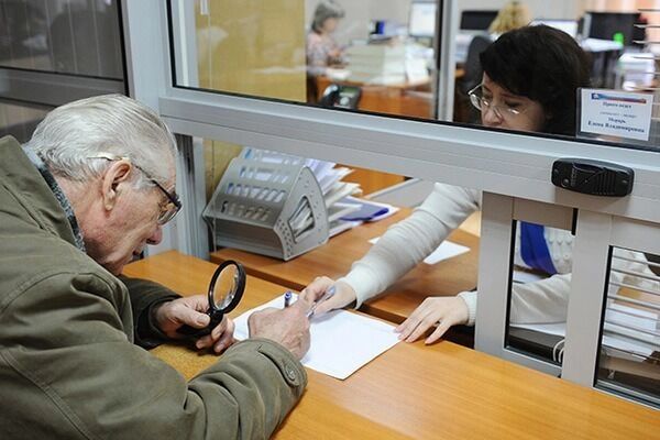 Средняя продолжительность жизни мужчин в России не доходит до 69 лет