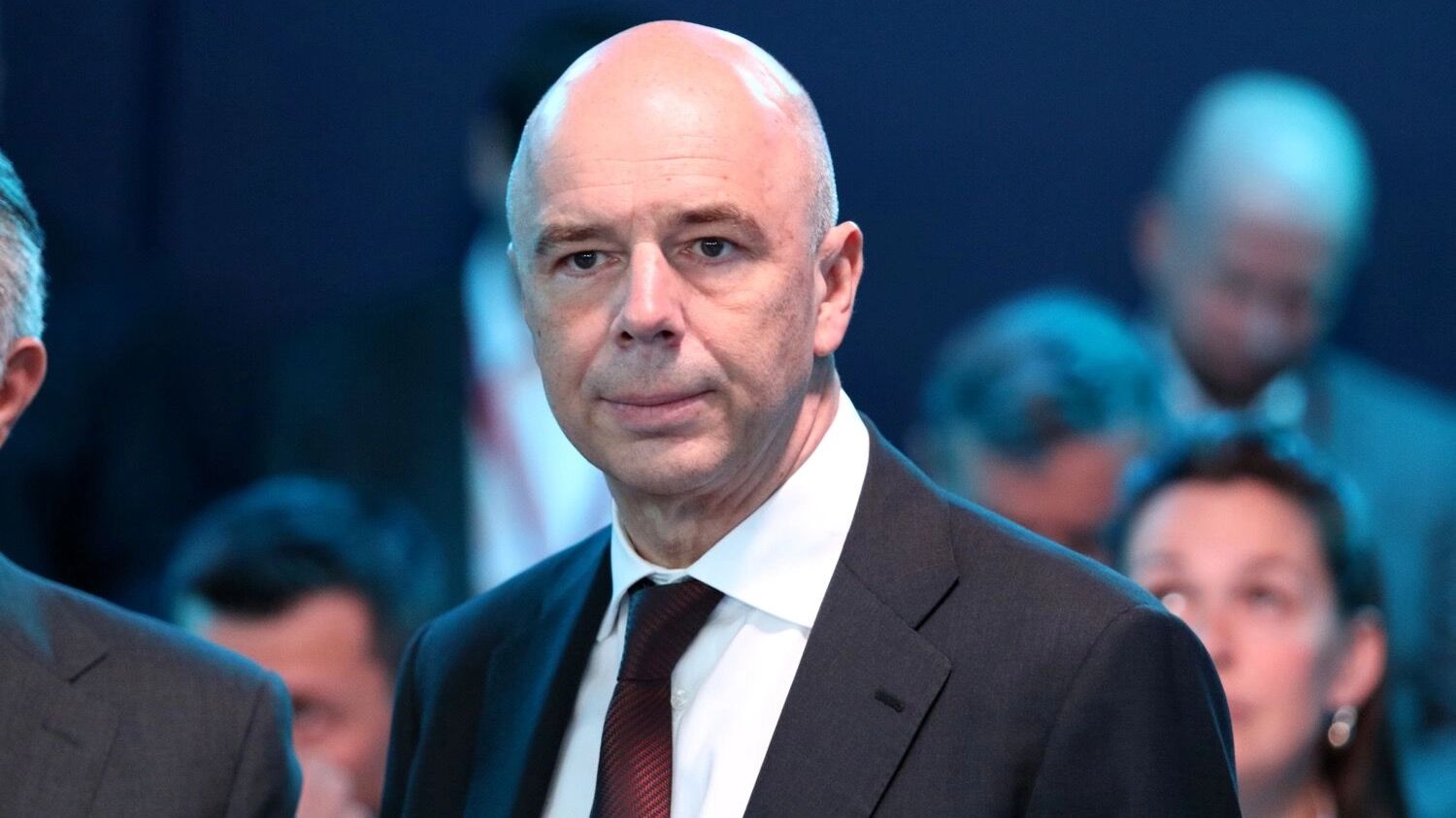 Министр финансов РФ Антон Силуанов на XXVIII Петербургском международном экономическом форуме признался, что бюджет штормит