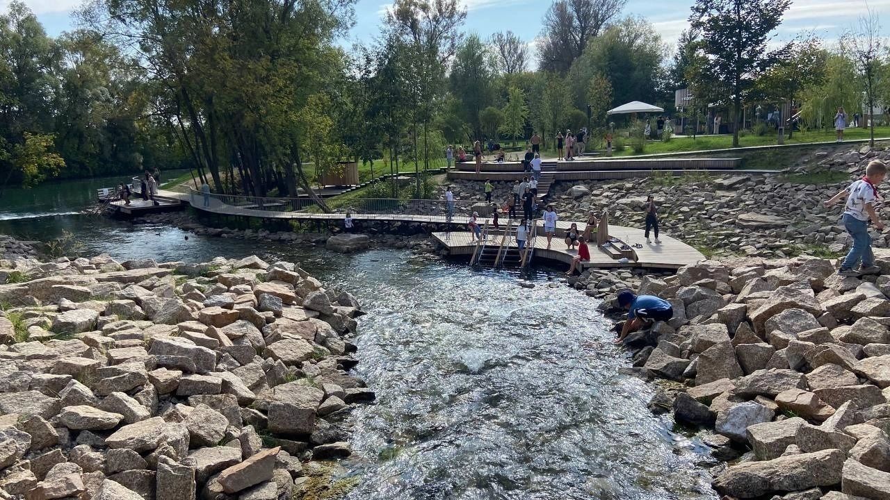 Вид с&nbsp;водопада