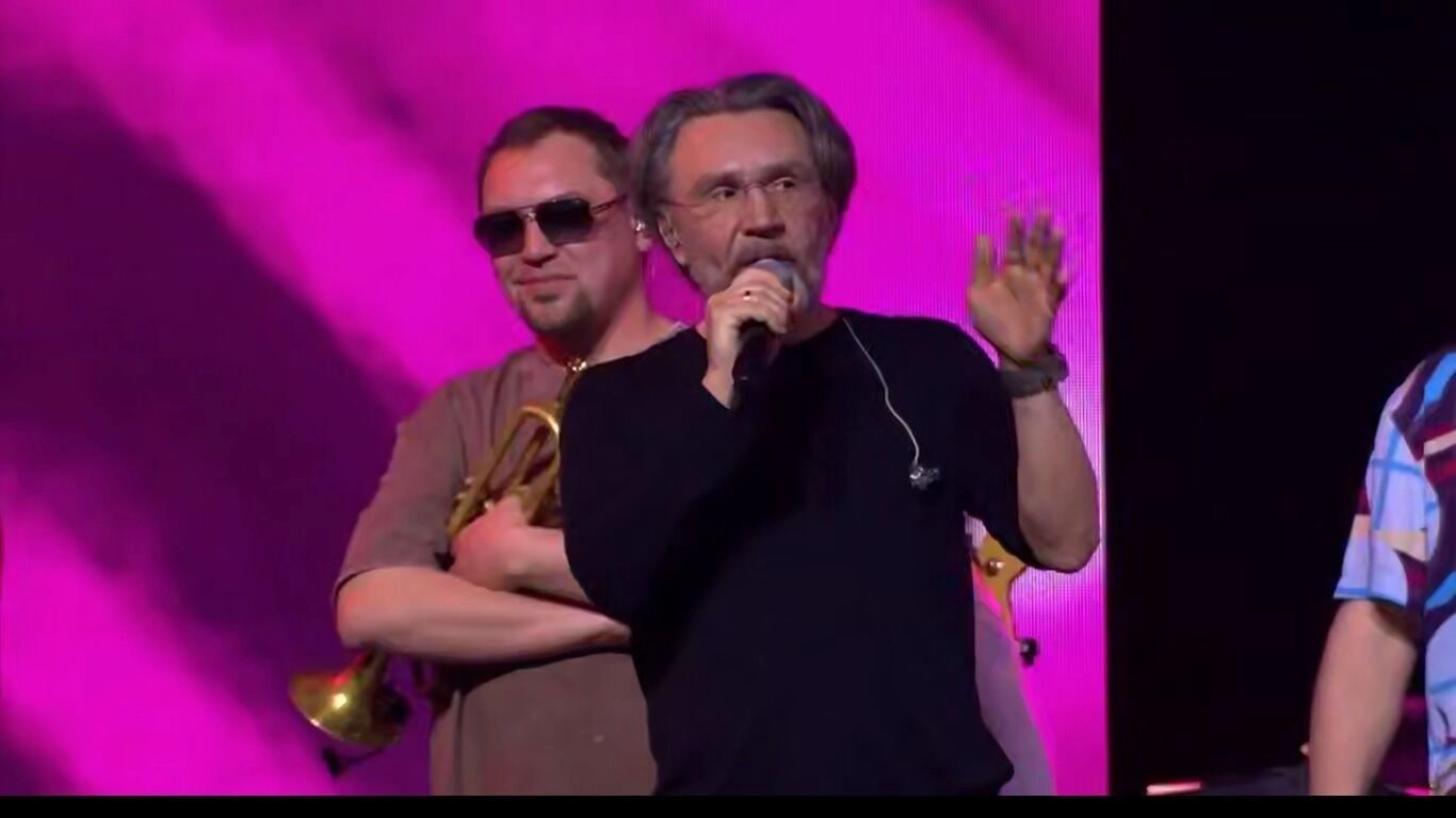 Сергей Шнуров на съёмках шоу «Битва поколений»