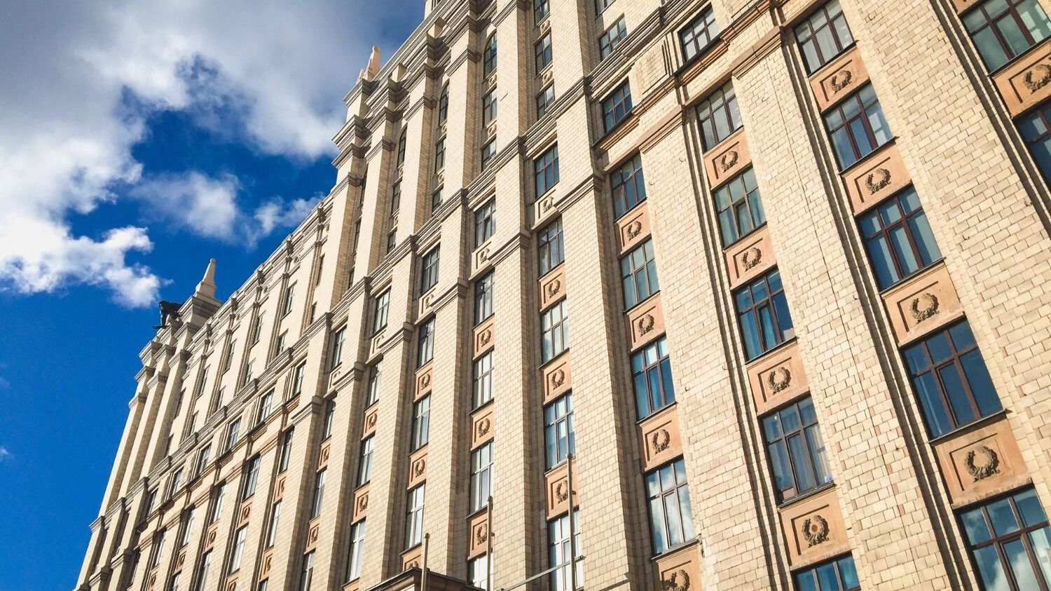 Белгородским абитуриентам доступно свыше 8,5 тысячи мест в&nbsp;33&nbsp;образовательных учреждениях региона