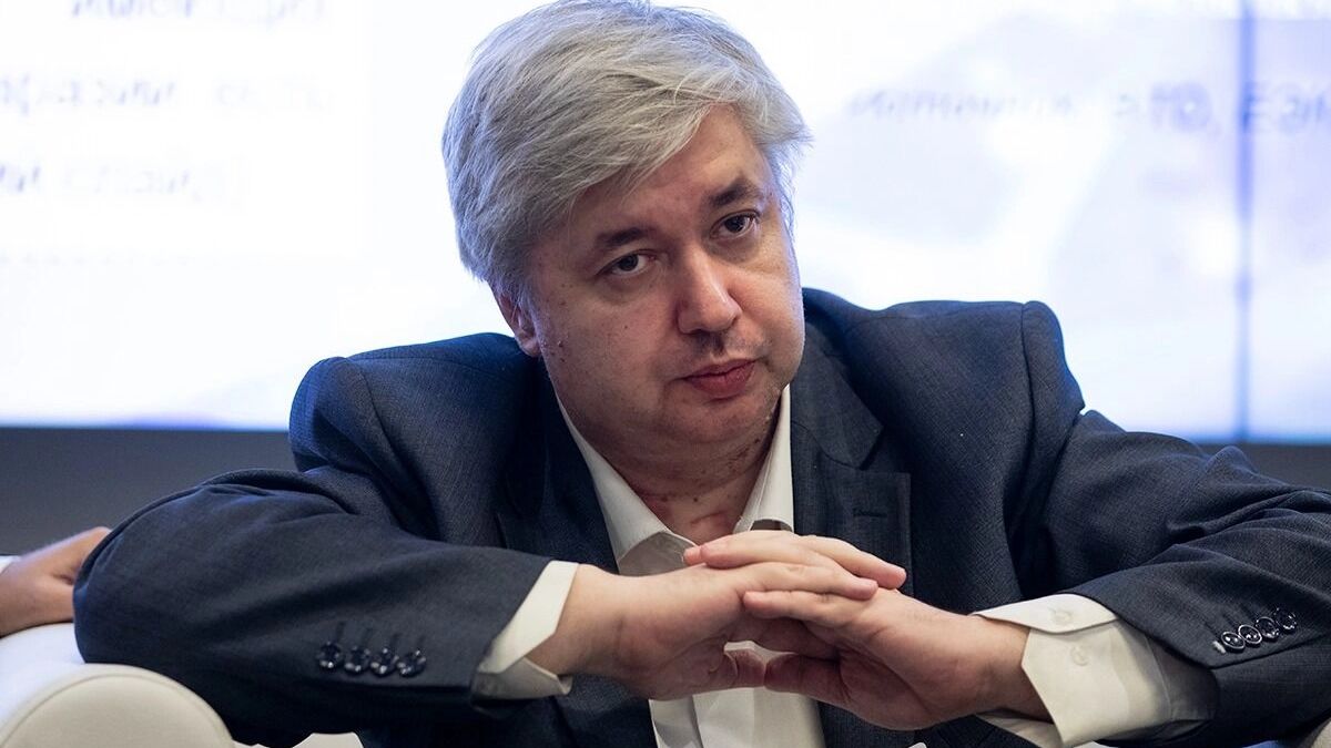 Финансовый аналитик Дмитрий Голубовский