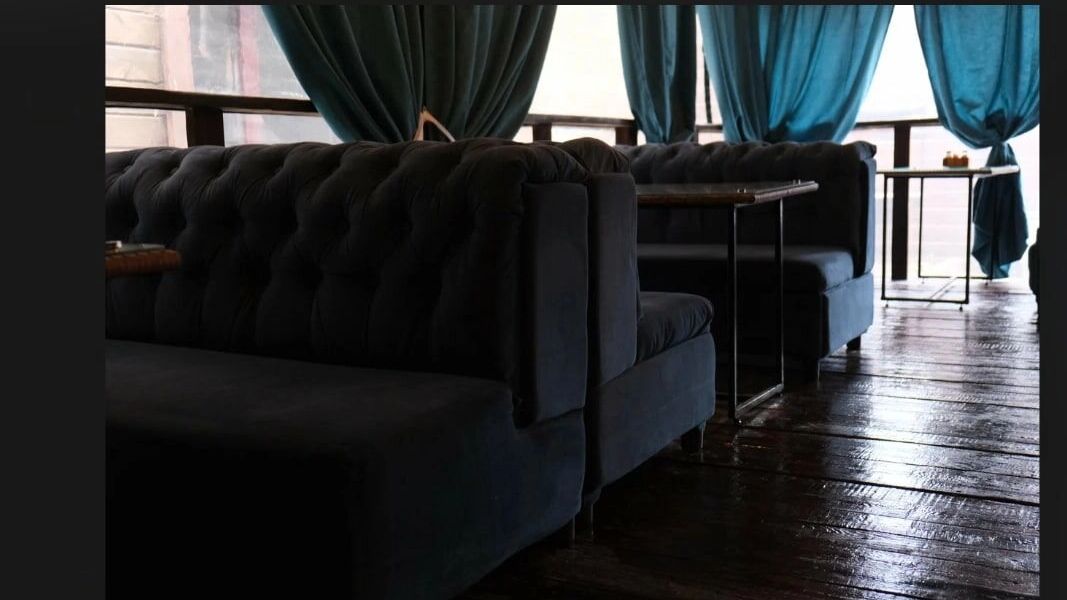 Здесь находится заведение Blackwood resto&lounge