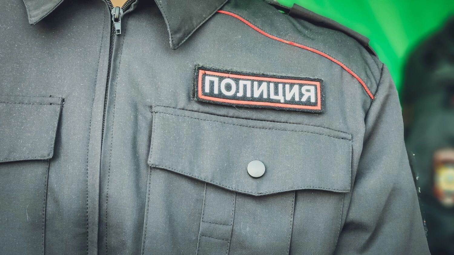 Работа в органах МВД заставляет сотрудников иногда идти против закона