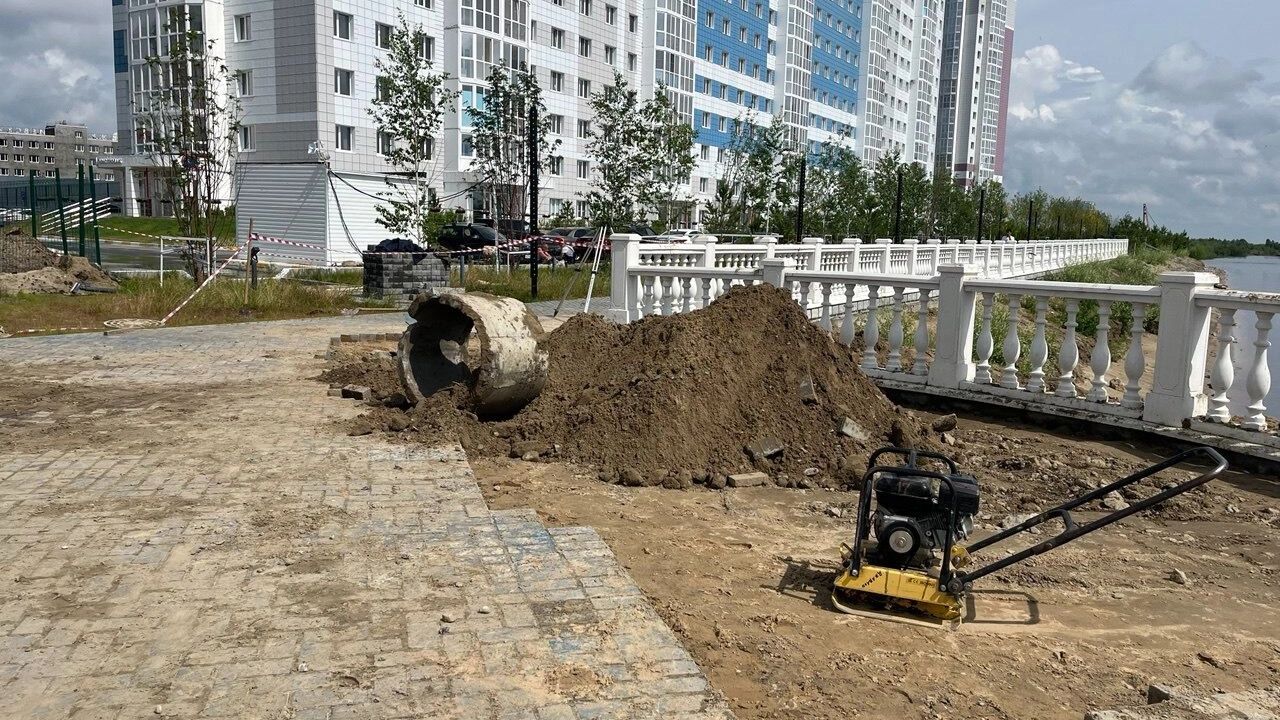 В этом песке строители меняют колодец