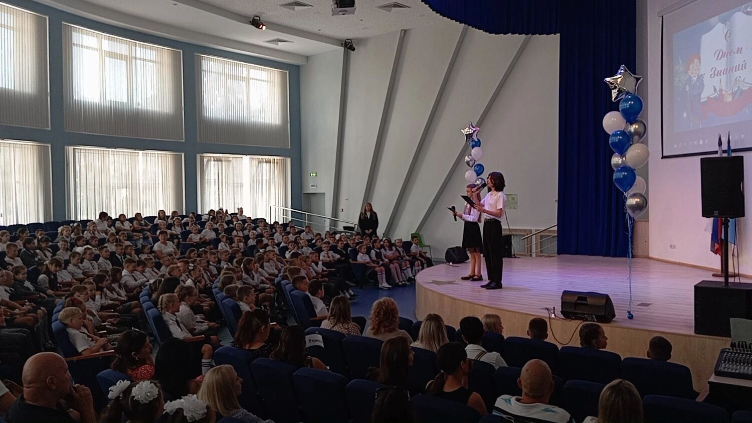 Праздничные линейки в Белгороде