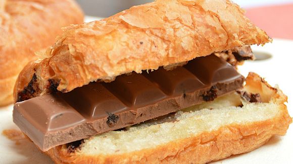 Заедают стресс: петербуржцы с приходом холодов стали налегать на сладкое Заедают стресс: петербуржцы с приходом холодов стали налегать на сладкое