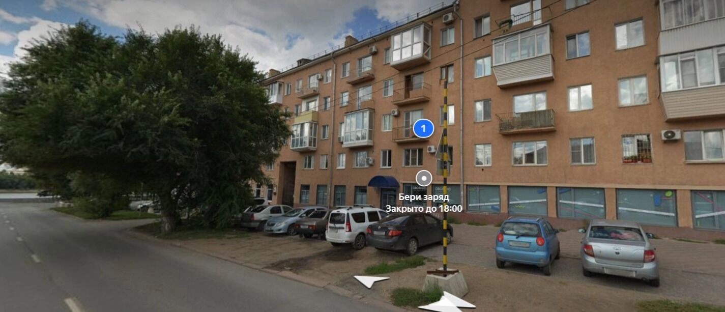 Дом на&nbsp;Ленинградской площади, 1