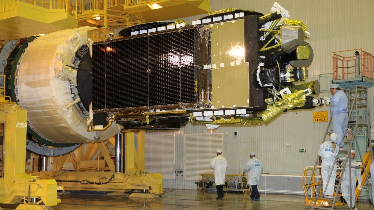 Найти семь триллионов за 10 дней. Правительство перекроило трехлетний бюджет России