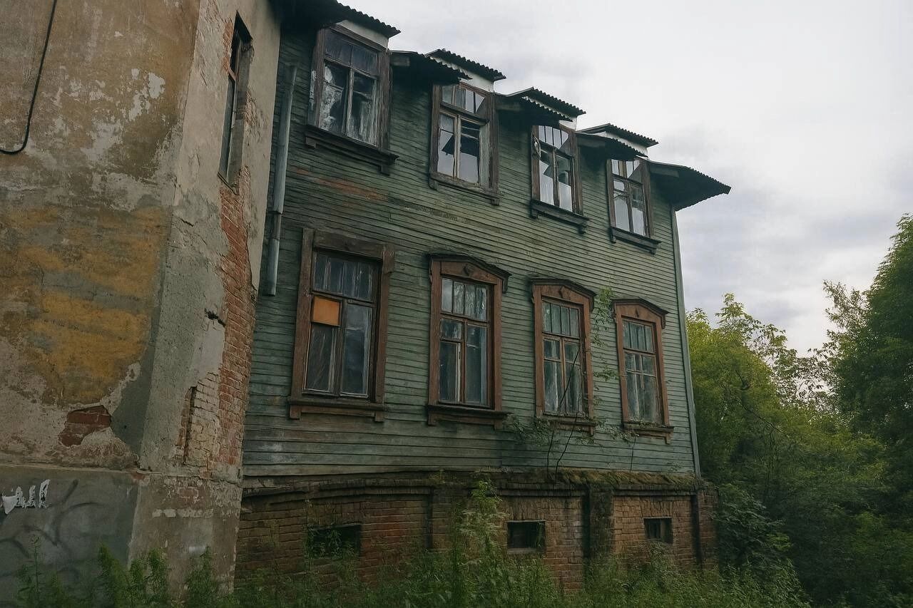 Заброшенные дома в квартале «Сименс и Гальске»