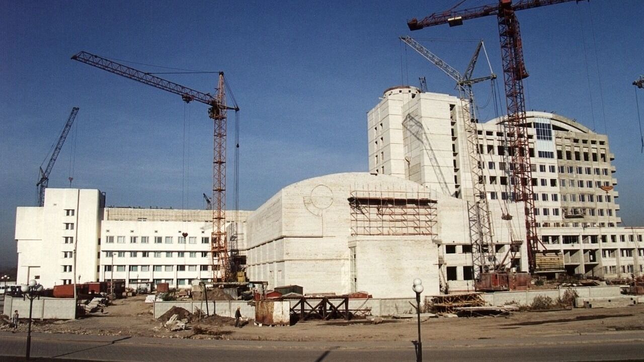 Строительство корпусов БелГУ, 2000&nbsp;год