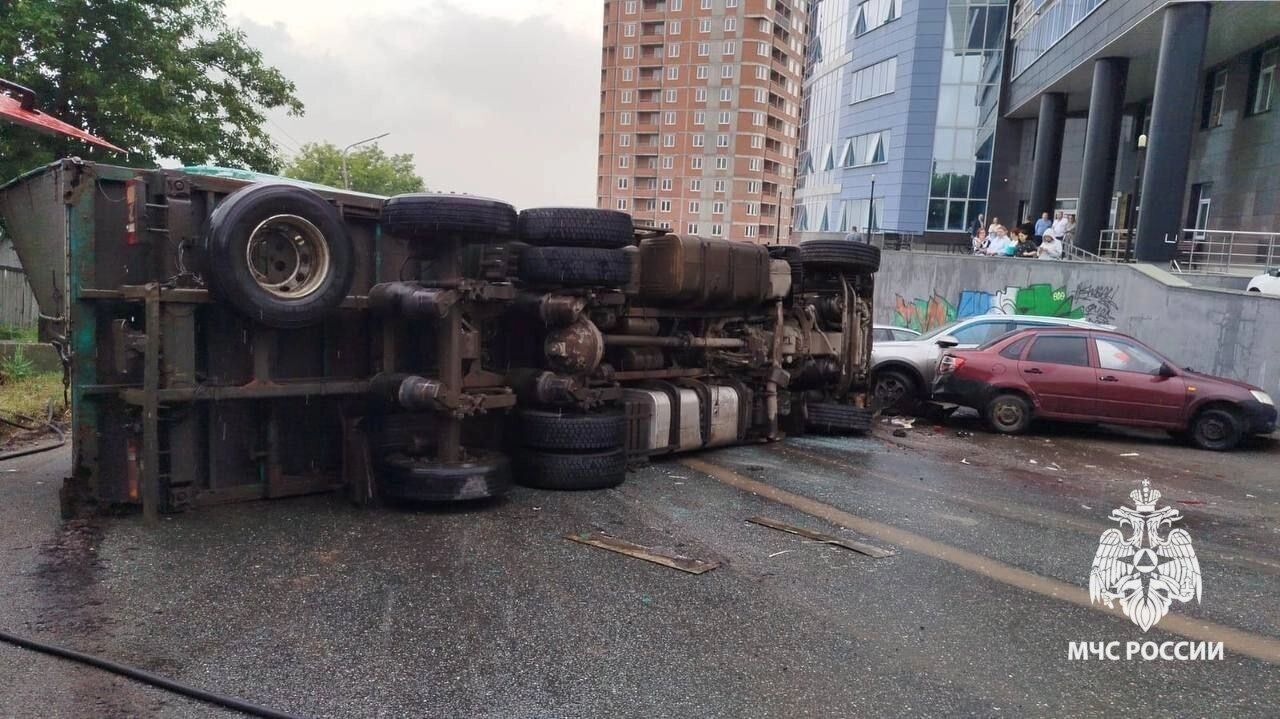 ДТП в Уфе с фурой 