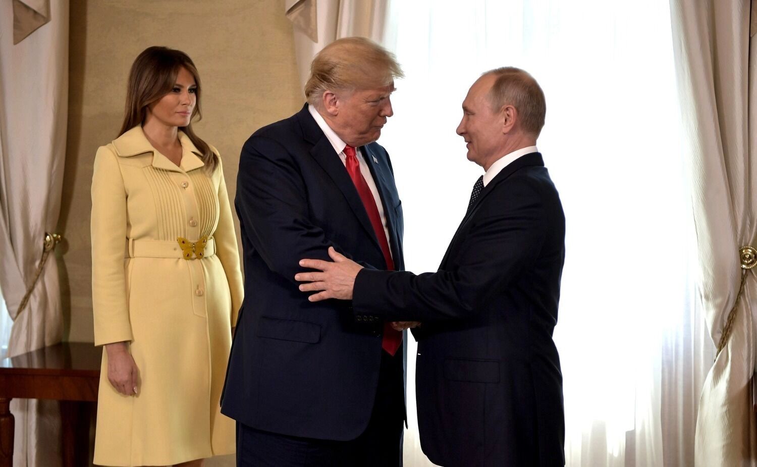 Наблюдатели говорят, что у Трампа с Путиным много общего, чем объясняется проводимая нынешней администрацией Белого дома политика