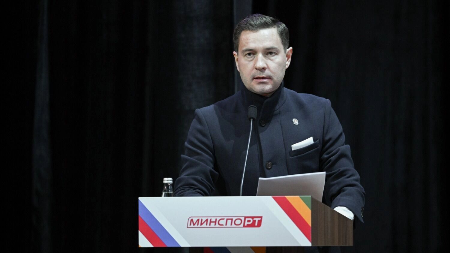 Владимир Леонов
