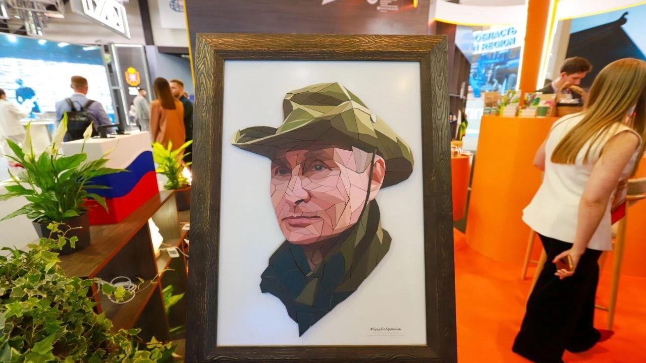 Футболки с цитатами Путина произвели фурор