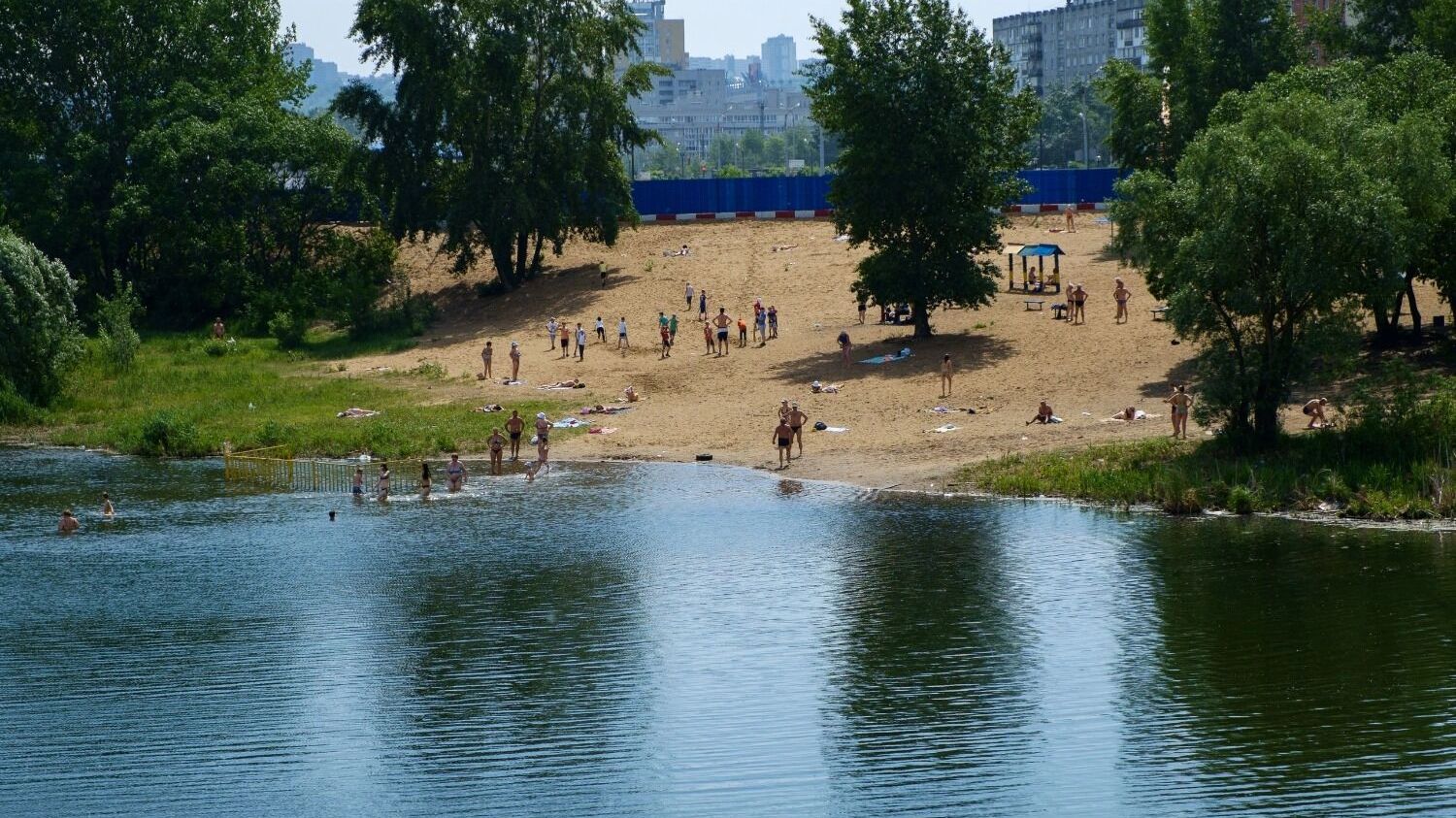 Мещерское озеро в Канавинском районе Нижнего Новгорода
